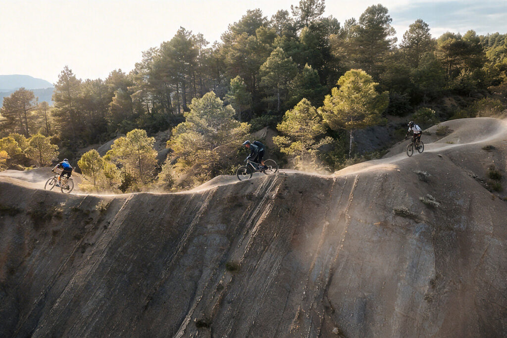 Enduro Flow Pyrenees MTB Tour - photo 2