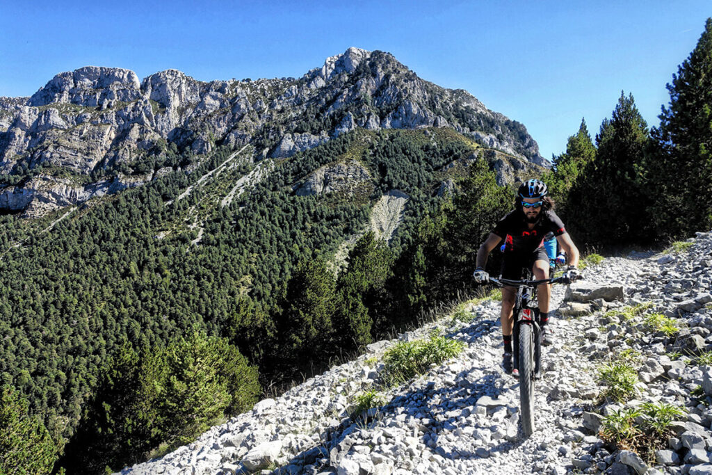 Enduro Flow Pyrenees MTB Tour - photo 16