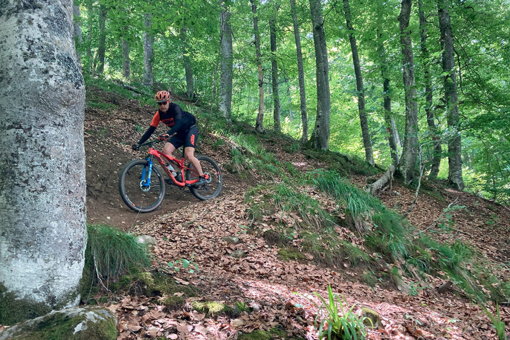 Hautes-Pyrenees MTB Tour - photo 16